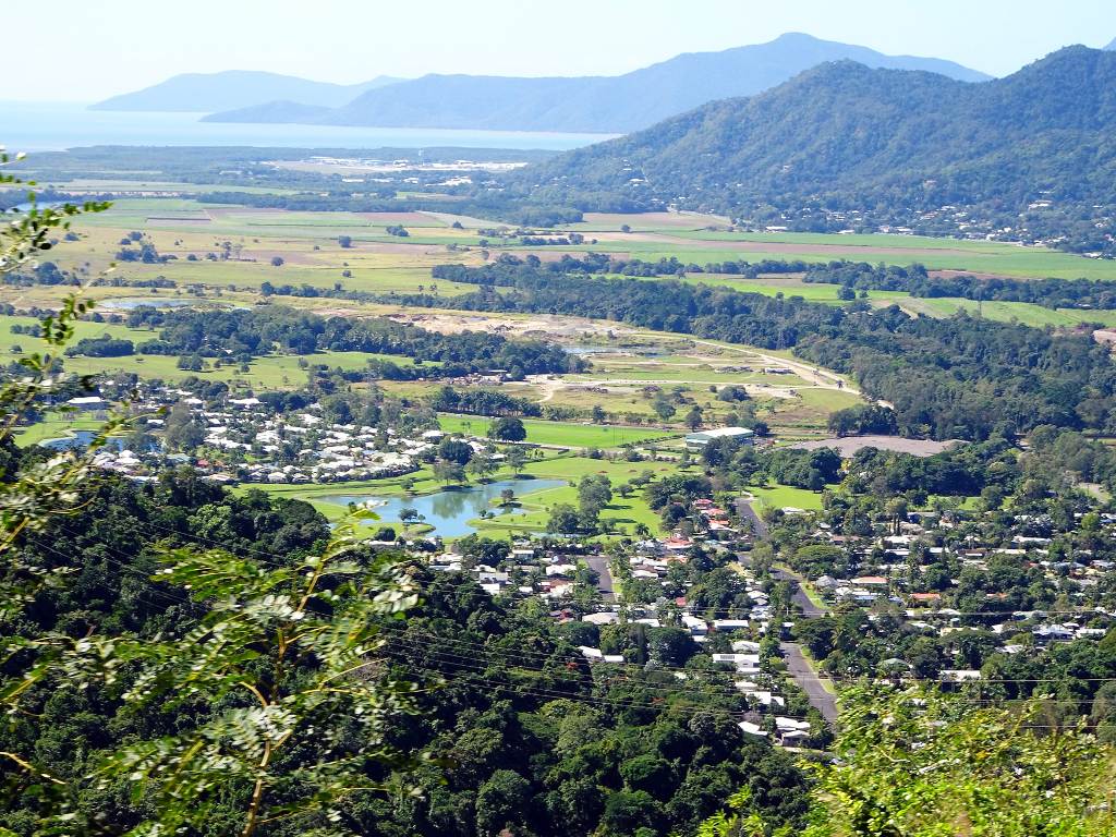 Campervan hire in Cairns: a scenic start of your road trip | photo: denisbin (Flickr) Campervan hire in Cairns: a scenic start of your road trip | photo: denisbin (Flickr)